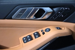 BMW X7 xDrive40i Sports Activity Vehicle 2026