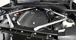 BMW X7 xDrive40i Sports Activity Vehicle 2026