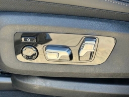 BMW X7 xDrive40i Sports Activity Vehicle 2026