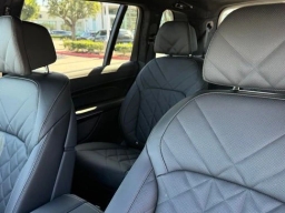 BMW X7 xDrive40i Sports Activity Vehicle 2026