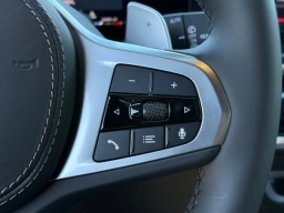 BMW X7 xDrive40i Sports Activity Vehicle 2026