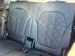 BMW X7 xDrive40i Sports Activity Vehicle 2026