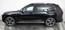 BMW X7 xDrive40i Sports Activity Vehicle 2026