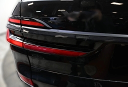 BMW X7 xDrive40i Sports Activity Vehicle 2026