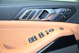 BMW X7 xDrive40i Sports Activity Vehicle 2026