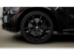 BMW X7 xDrive40i Sports Activity Vehicle 2026