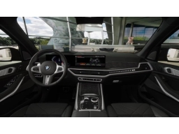 BMW X7 xDrive40i Sports Activity Vehicle 2026