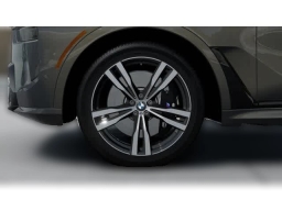 BMW X7 xDrive40i Sports Activity Vehicle 2026