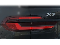 BMW X7 xDrive40i Sports Activity Vehicle 2026