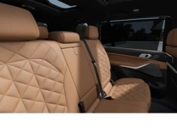 BMW X7 xDrive40i Sports Activity Vehicle 2026