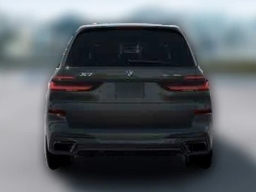 BMW X7 xDrive40i Sports Activity Vehicle 2026