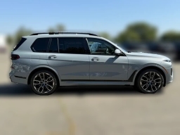 BMW X7 xDrive40i Sports Activity Vehicle 2026