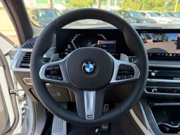 BMW X7 xDrive40i Sports Activity Vehicle 2026