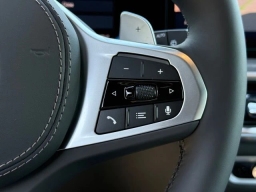 BMW X7 xDrive40i Sports Activity Vehicle 2026