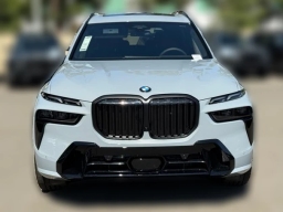 BMW X7 xDrive40i Sports Activity Vehicle 2026