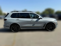 BMW X7 xDrive40i Sports Activity Vehicle 2026