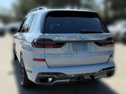 BMW X7 xDrive40i Sports Activity Vehicle 2026