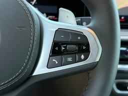 BMW X7 xDrive40i Sports Activity Vehicle 2026