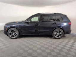 BMW X7 xDrive40i Sports Activity Vehicle 2026