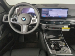 BMW X7 xDrive40i Sports Activity Vehicle 2026