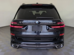 BMW X7 xDrive40i Sports Activity Vehicle 2026