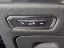 BMW X7 xDrive40i Sports Activity Vehicle 2026