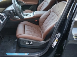 BMW X7 xDrive40i Sports Activity Vehicle 2026