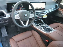 BMW X7 xDrive40i Sports Activity Vehicle 2026