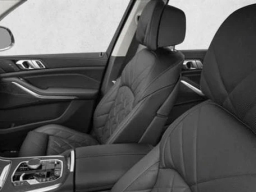 BMW X7 xDrive40i Sports Activity Vehicle 2026