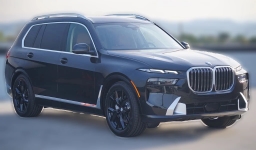 BMW X7 xDrive40i Sports Activity Vehicle 2026