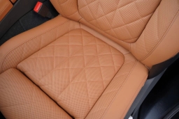 BMW X7 xDrive40i Sports Activity Vehicle 2026