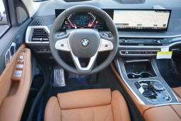 BMW X7 xDrive40i Sports Activity Vehicle 2026
