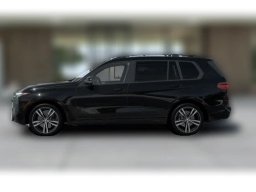 BMW X7 xDrive40i Sports Activity Vehicle 2026