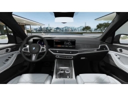 BMW X7 xDrive40i Sports Activity Vehicle 2026