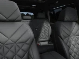 BMW X7 xDrive40i Sports Activity Vehicle 2026