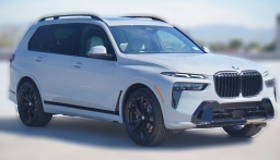 BMW X7 xDrive40i Sports Activity Vehicle 2026