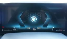 BMW X7 xDrive40i Sports Activity Vehicle 2026