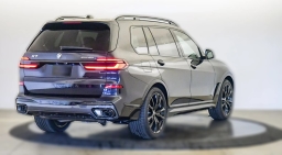 BMW X7 xDrive40i Sports Activity Vehicle 2026