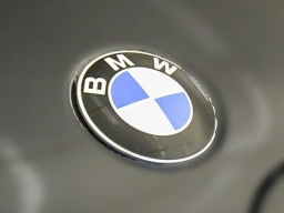 BMW X7 xDrive40i Sports Activity Vehicle 2026