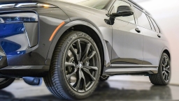 BMW X7 xDrive40i Sports Activity Vehicle 2026