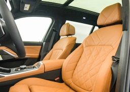 BMW X7 xDrive40i Sports Activity Vehicle 2026