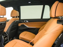 BMW X7 xDrive40i Sports Activity Vehicle 2026