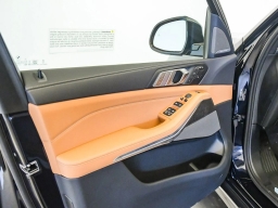 BMW X7 xDrive40i Sports Activity Vehicle 2026