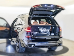 BMW X7 xDrive40i Sports Activity Vehicle 2026