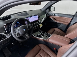BMW X7 xDrive40i Sports Activity Vehicle 2026