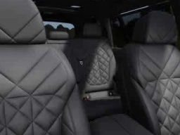 BMW X7 xDrive40i Sports Activity Vehicle 2026