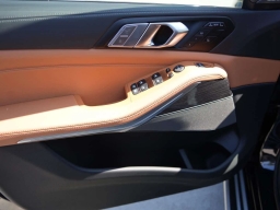 BMW X7 xDrive40i Sports Activity Vehicle 2026