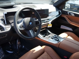 BMW X7 xDrive40i Sports Activity Vehicle 2026