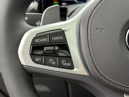 BMW X7 xDrive40i Sports Activity Vehicle 2026