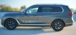 BMW X7 xDrive40i Sports Activity Vehicle 2026